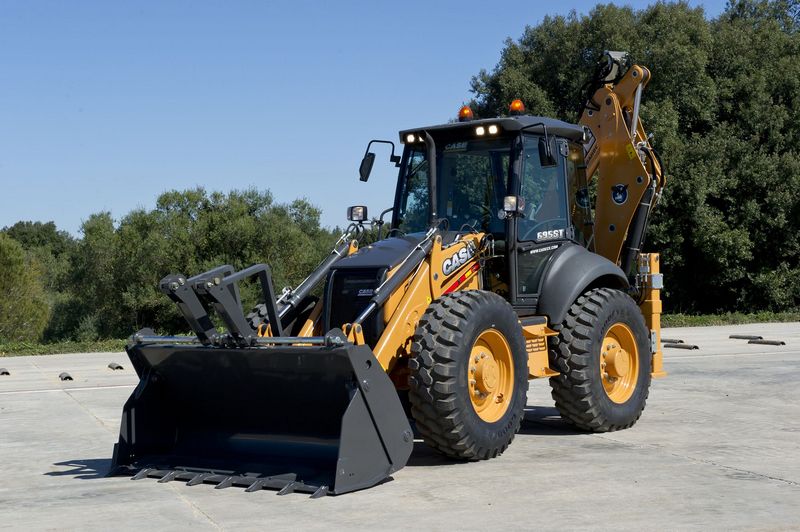 Case 695 4x4x4