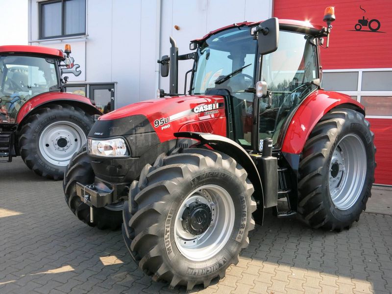 Case IH Farmall 95U