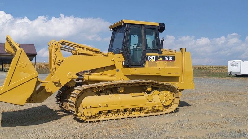 Caterpillar 973C: Specs, Dimensions, Undercarriage, Engine, Operational ...