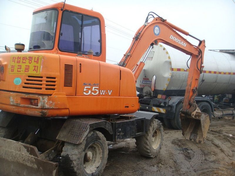 Doosan S55WV