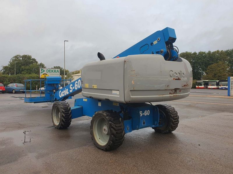 Genie S60HC