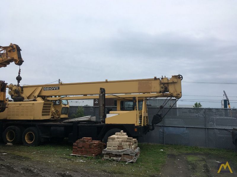 Grove TM225T 6x4 drive