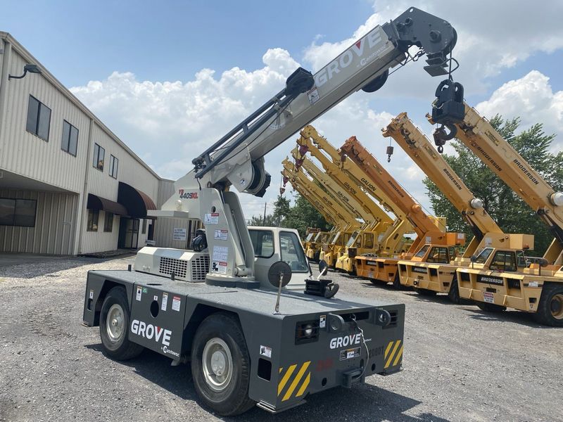 Grove YB4409XL