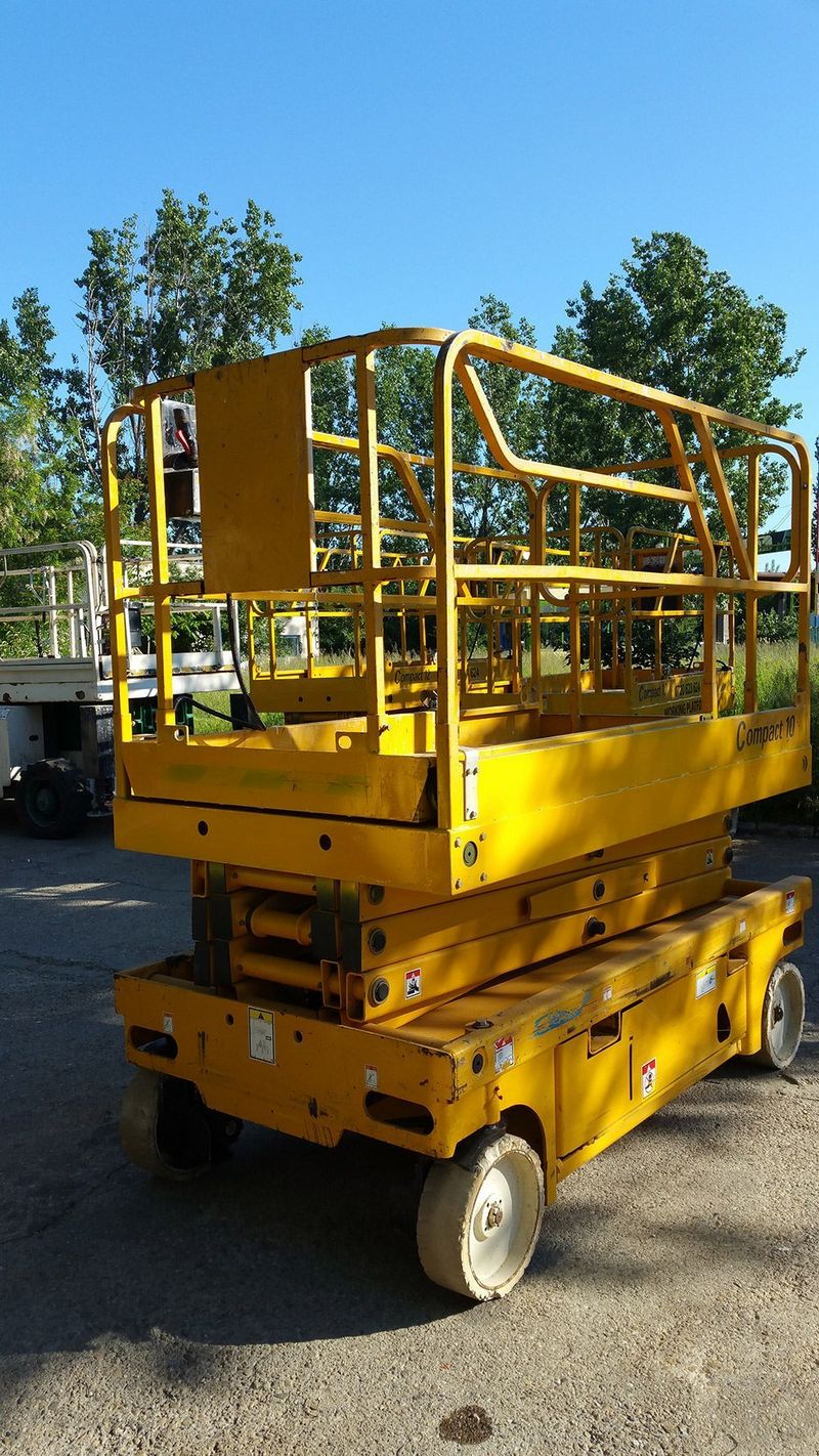 Haulotte Compact 10