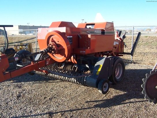 Hesston 7120