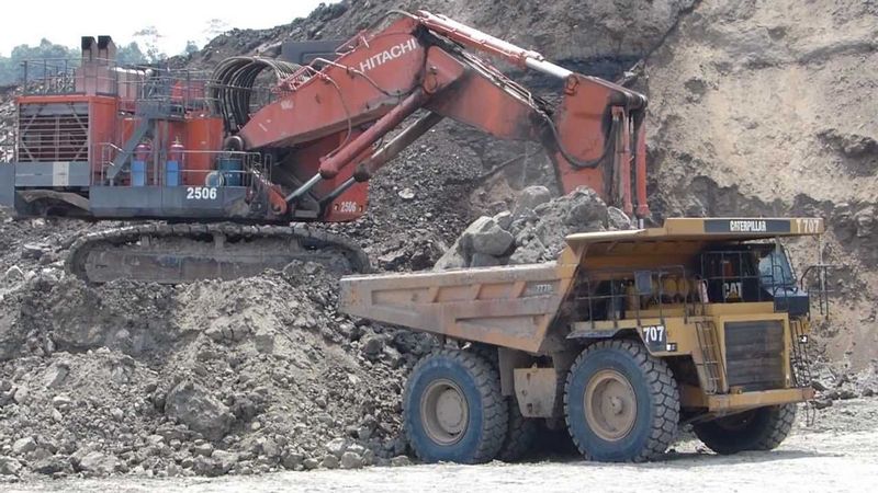 Hitachi EX2500-6