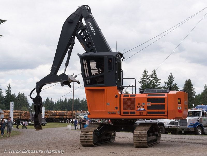 Hitachi ZX310F-6
