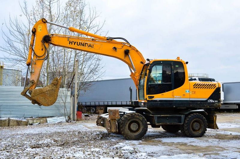Hyundai R170W-7