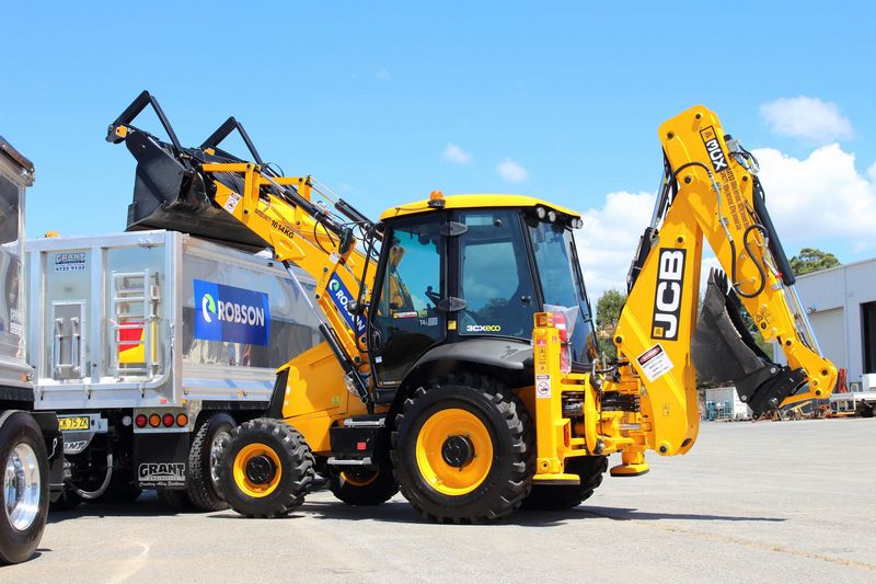 JCB 3CX 17FT (217)