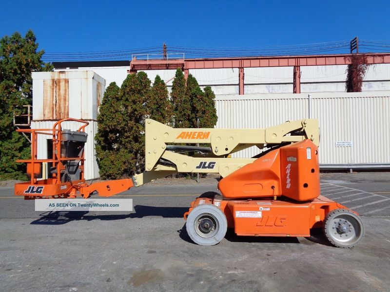 JLG E400A