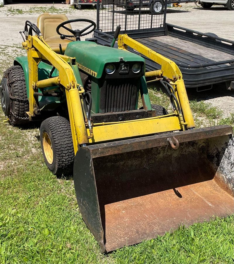 John Deere 1063