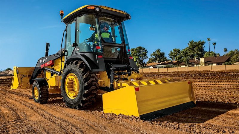 John Deere 210L