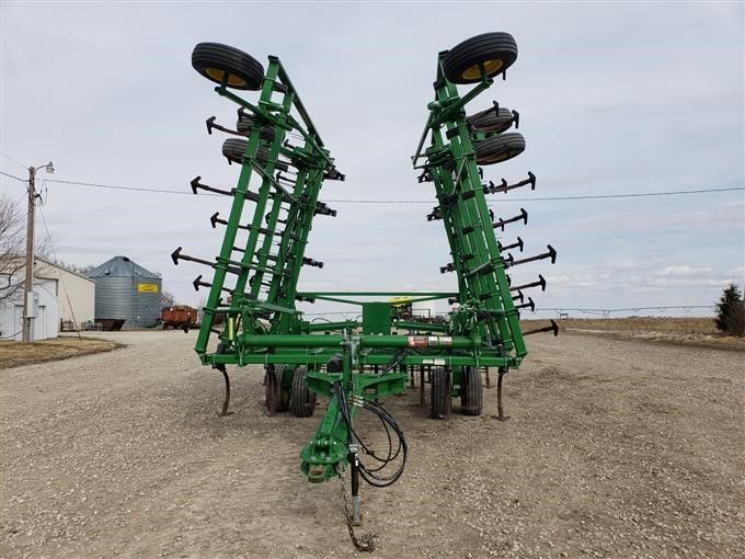 John Deere 2210 Level-Lift 23.6ft