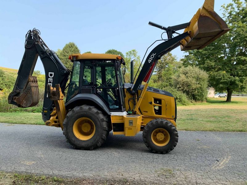 John Deere 410L
