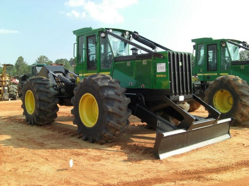 John Deere 648G Series III