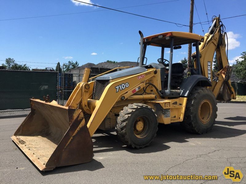 John Deere 710G