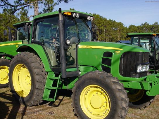 John Deere 7130 Premium Cab Tractor
