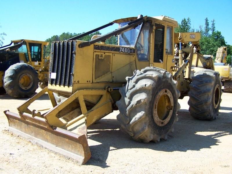 John Deere 748G Series II