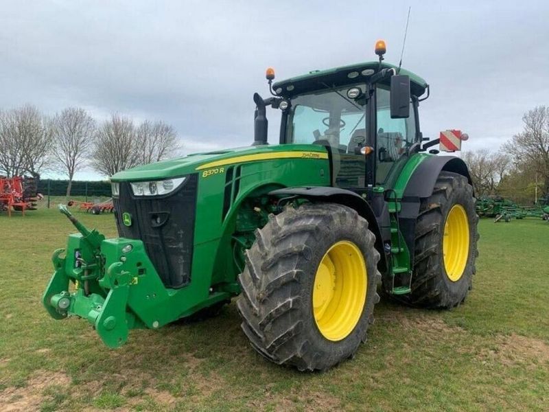 John Deere 8370R