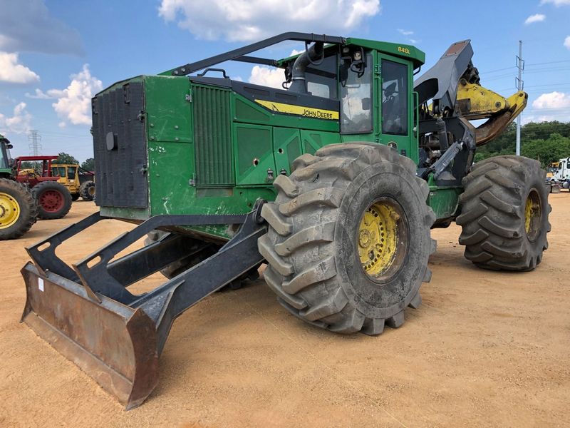 John Deere 848L
