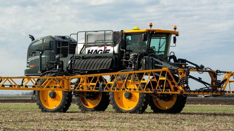 John Deere Hagie™ STS16