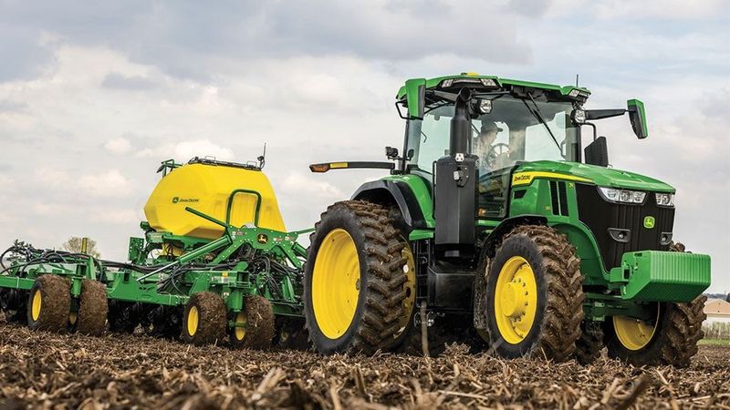 John Deere Row-Crop Tractors _ 8245R _ JD