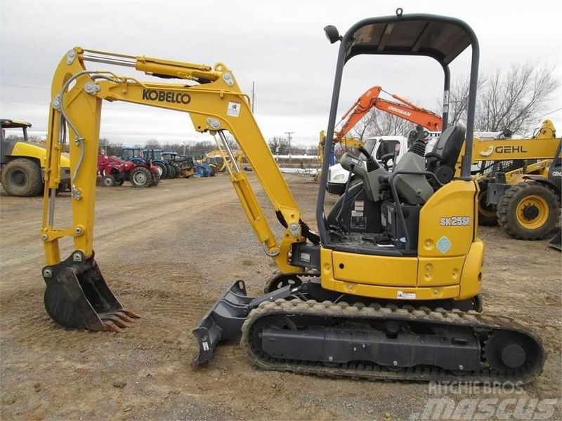 Kobelco SK25SR-6E