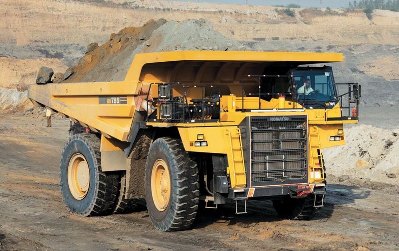 Komatsu HD780