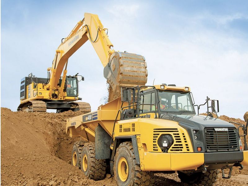 Komatsu PC650-1