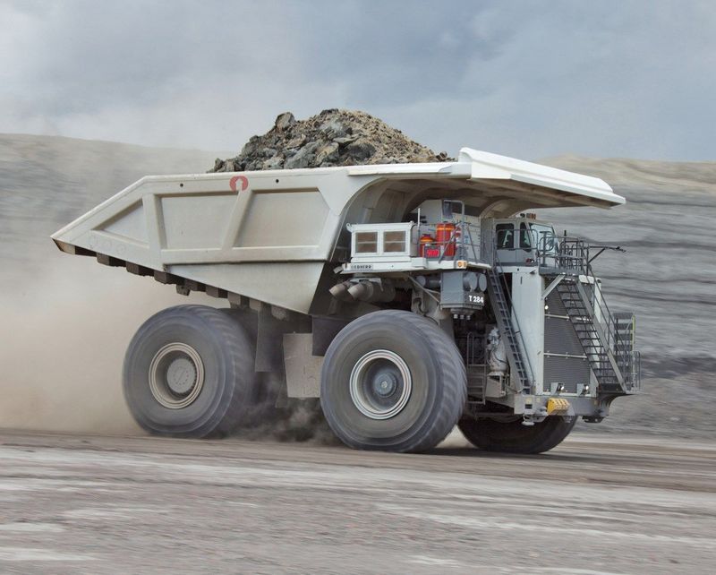 Liebherr T284