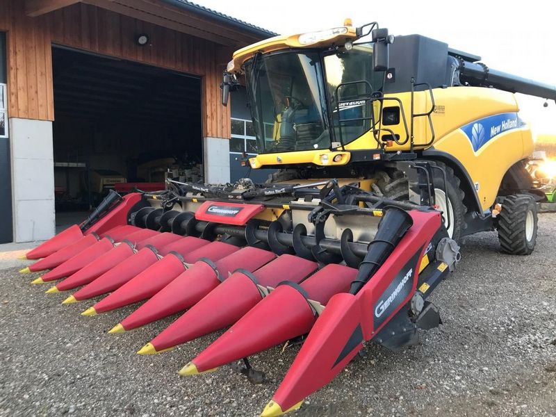 New Holland CR9080