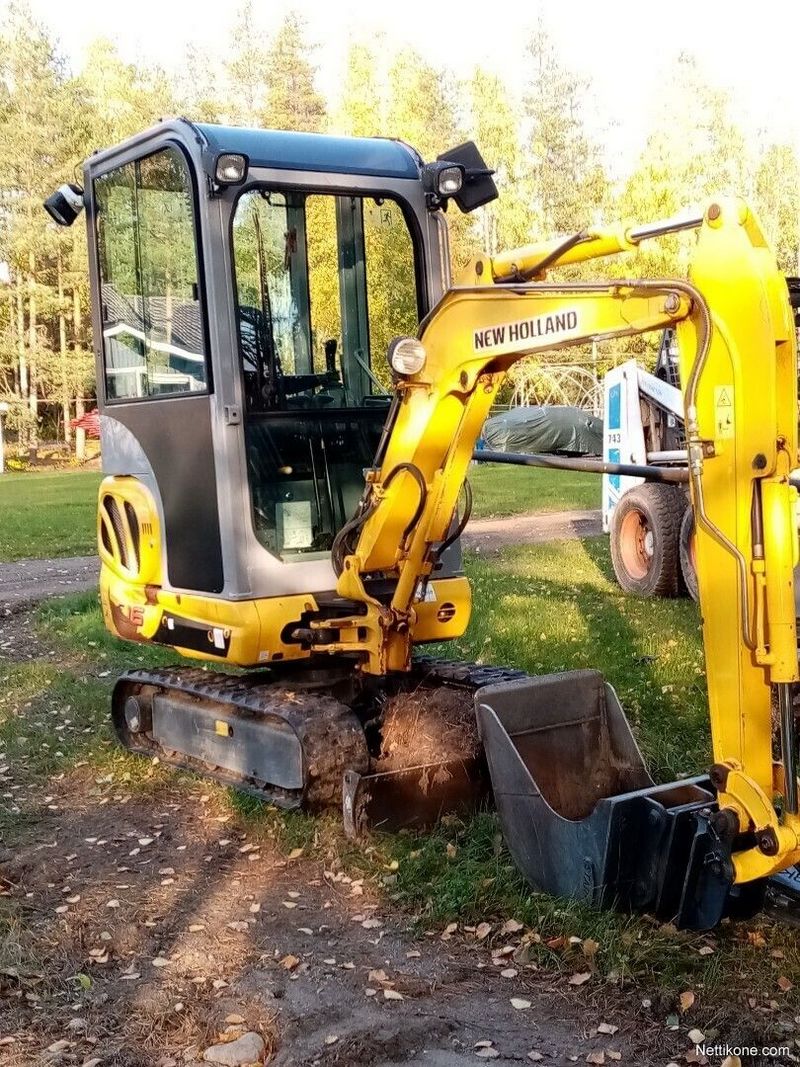 New Holland E16