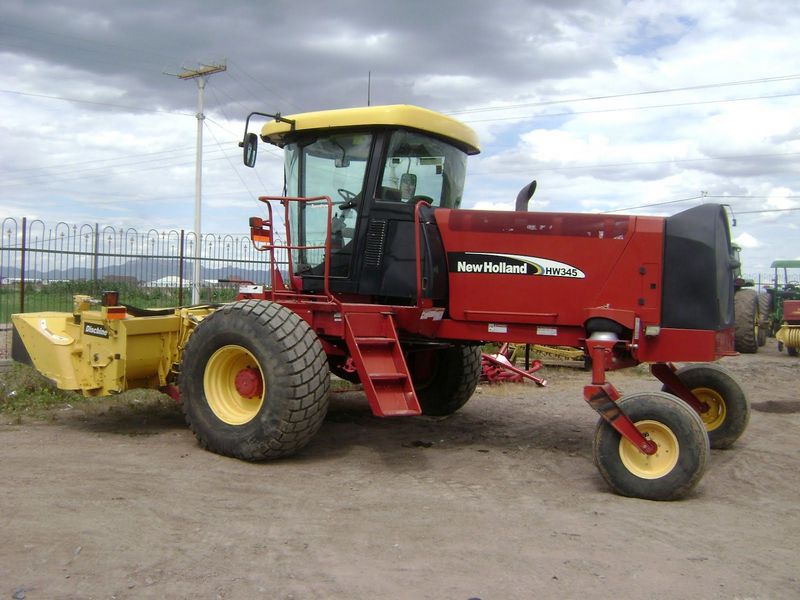 New Holland HW345