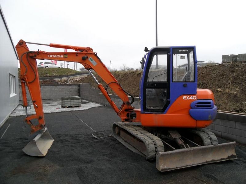 Tata Hitachi EX40