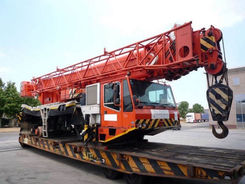Terex AC205