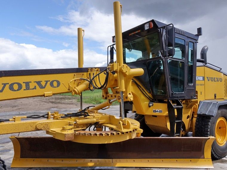 Volvo G740B