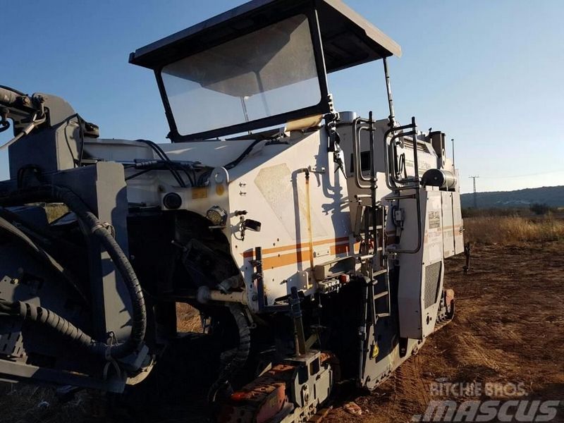 Wirtgen W1900