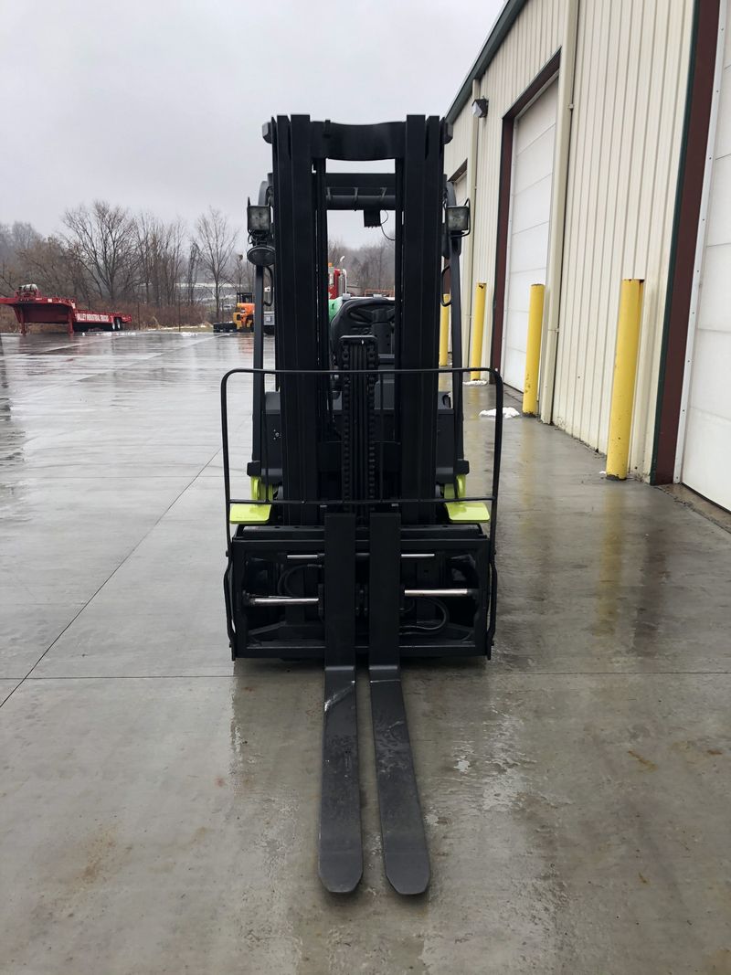 Clark Michigan C32CL