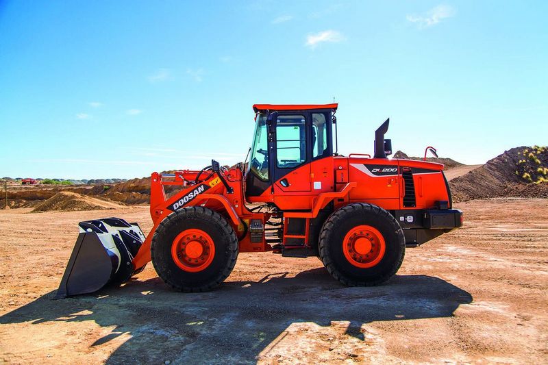 Doosan DL200