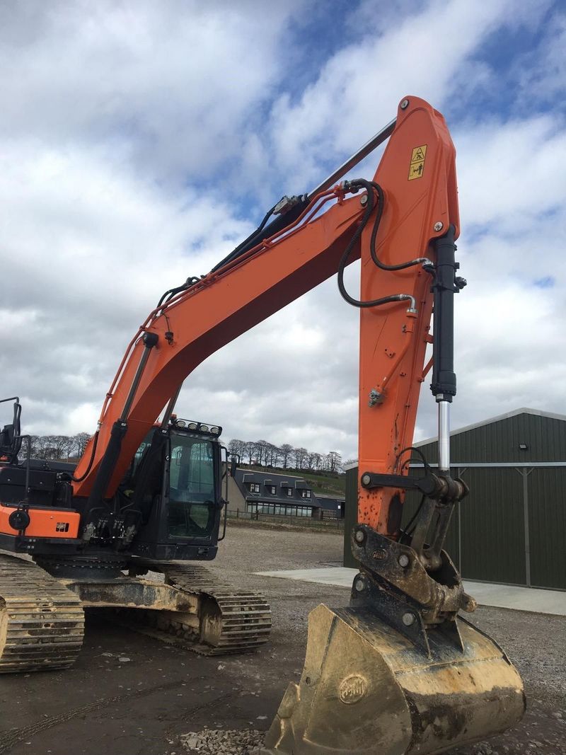 Doosan DX255LC-5