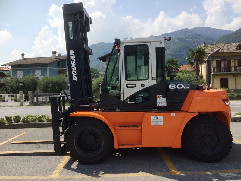 Doosan D80S 3-speed