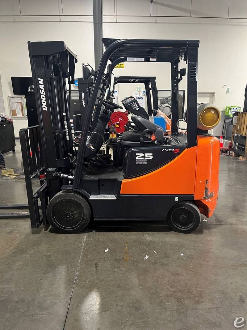 Doosan GC25P