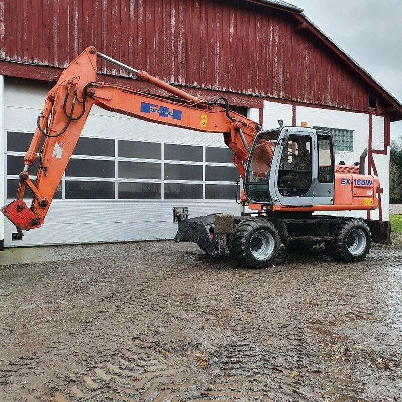 Fiat-Hitachi EX165