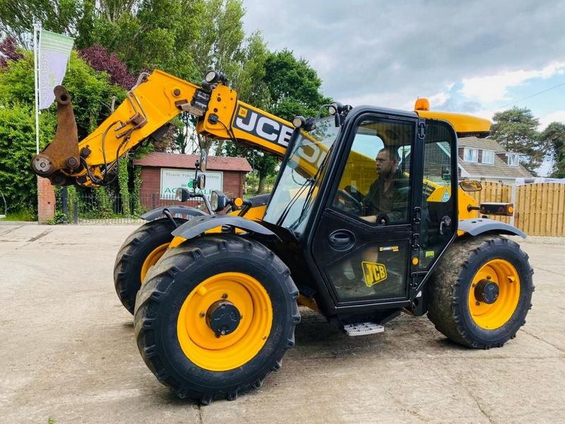 JCB 527-58 AGRI