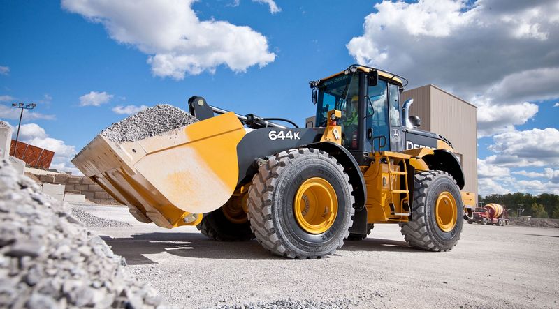 John Deere 644K