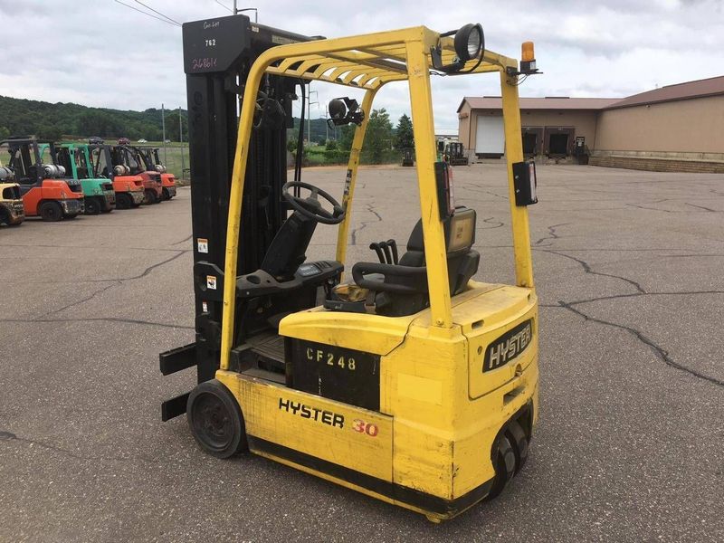 Hyster J30ZT (36V)