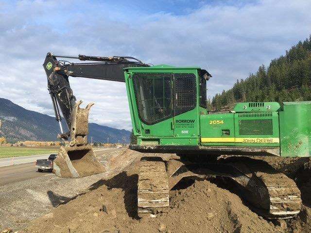 John Deere 2054 Road Builder