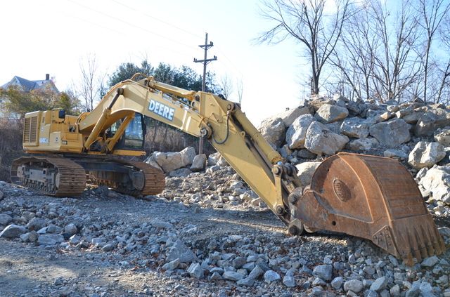 John Deere 600C LC