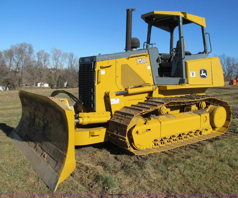 John Deere 750J