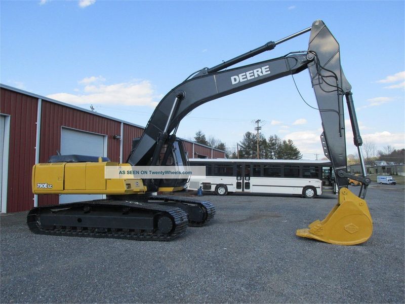 John Deere 790E LC Long Front